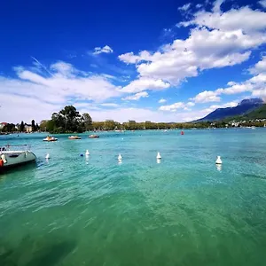 Appartement Beau T1 Spacieux, Proche Centre Et, Annecy